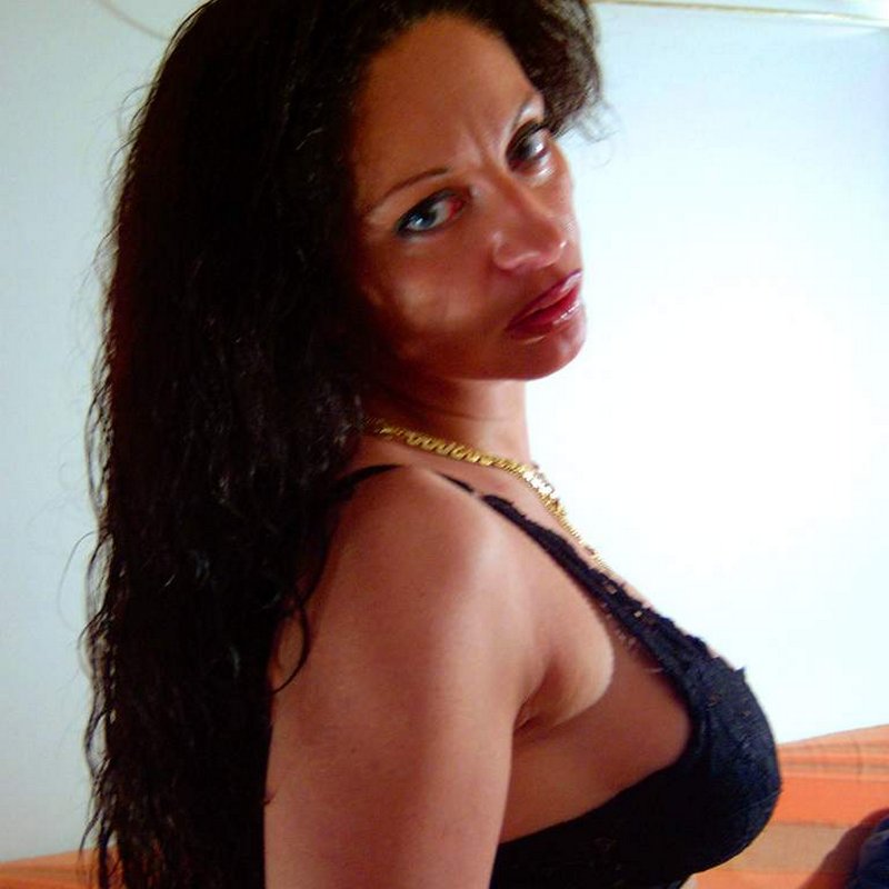 Irène 35 Escortes discrètes Les Îles