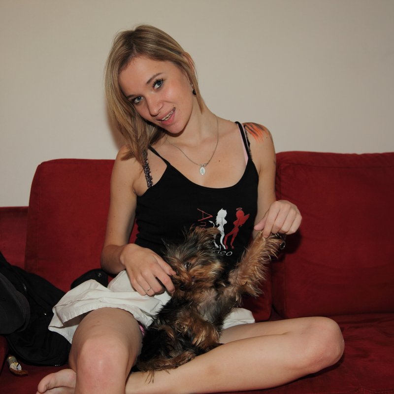 Hortense 28 Escort girl Locmaria