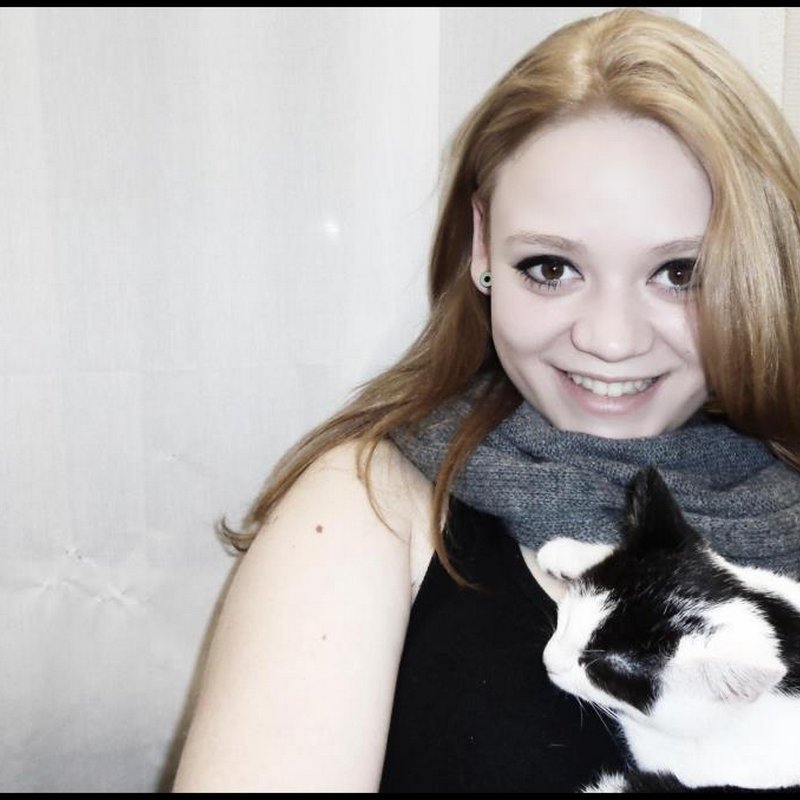 Ouida 26 Escort Tourbian